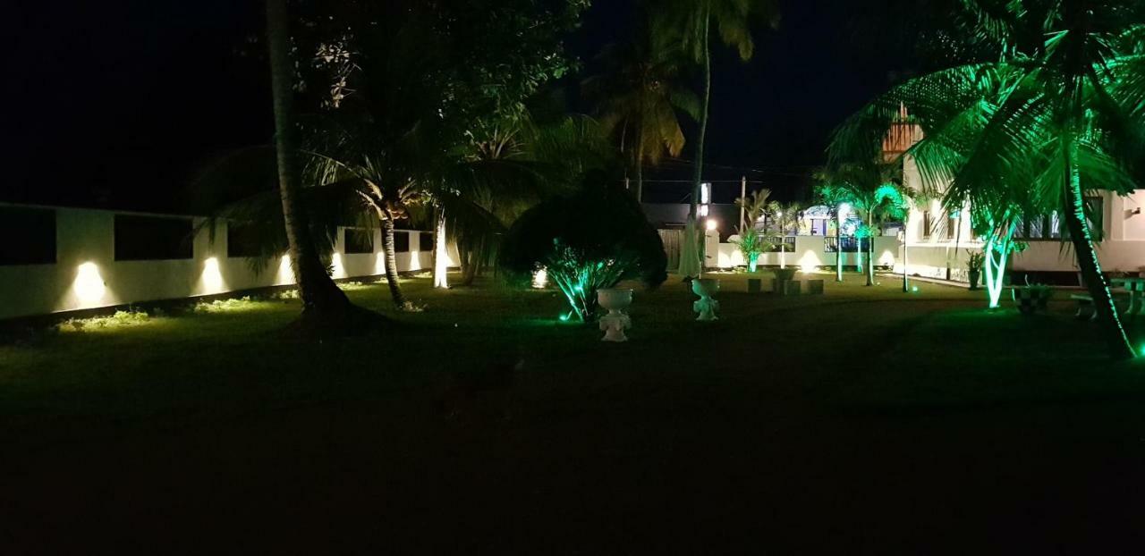 Acquabey Surf Villa Matara Buitenkant foto