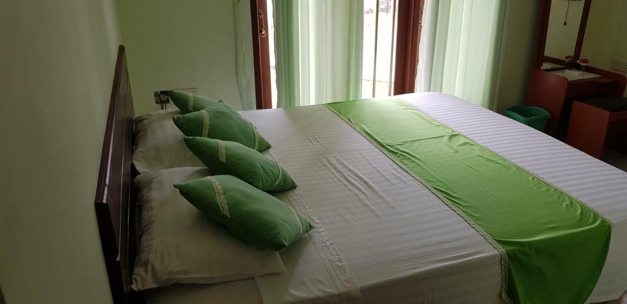 Acquabey Surf Villa Matara Buitenkant foto